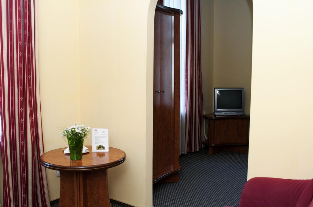 Wien Hotel リヴィウ 部屋 写真
