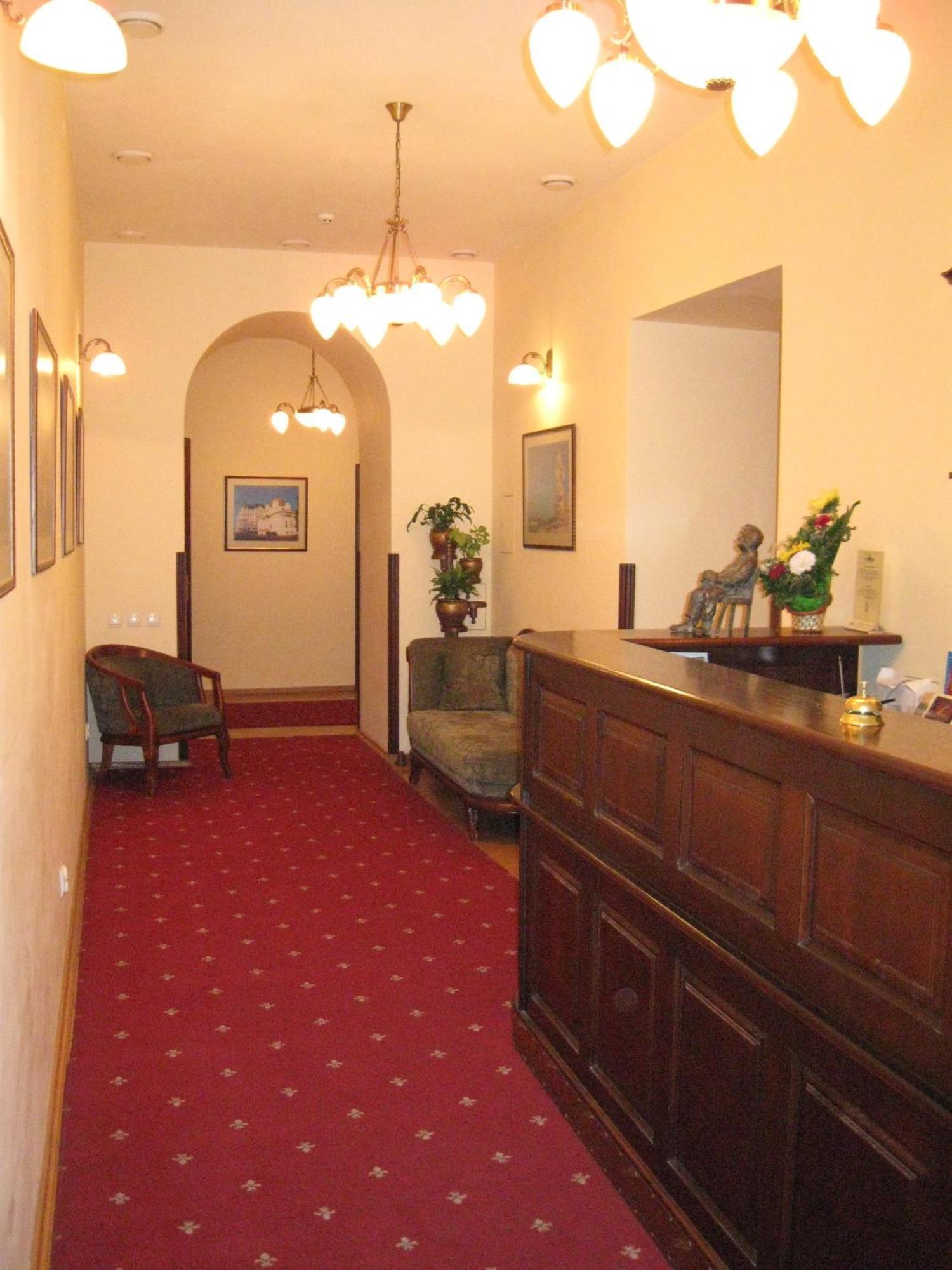 Wien Hotel リヴィウ エクステリア 写真