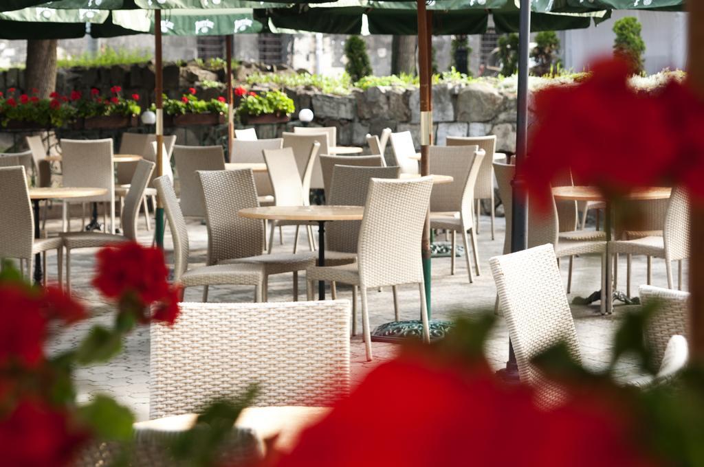 Wien Hotel リヴィウ エクステリア 写真
