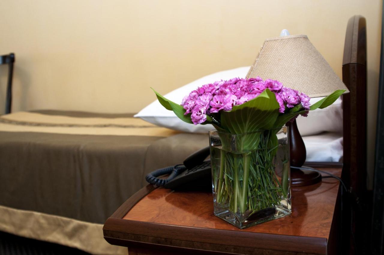 Wien Hotel リヴィウ エクステリア 写真